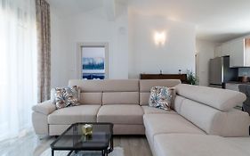Amazing Sea View Apartment- Romantica